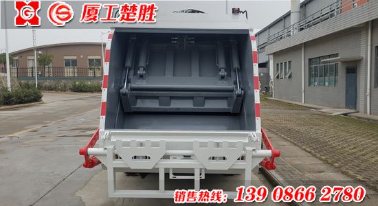 多利卡玉柴發(fā)動(dòng)機(jī)6方壓縮式垃圾車(chē)