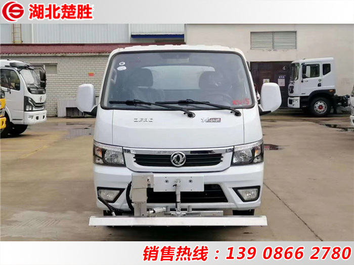 東風(fēng)途逸路面養(yǎng)護(hù)車